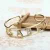 Jelly LUER personnalisé lettre nom bracelet personnalisé bracelets hommes femmes en acier inoxydable Bracelets cristal lettres cadeau 231023