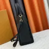 5A Luxury Women Handväskor Designer Totväskorna Högkvalitativa Kopplingspåsar äkta läder Tote Handväska stor kapacitet axelväska minimalistiska crossbody väska