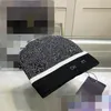 Designer Skull Caps Mode Pointillé Tricoté Bonnet Bonne Texture Cool Chapeau D'hiver pour Homme Femme De Haute Qualité