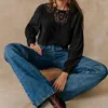 Kvinnors blusar Zessam solid ihålig utbredning kvinnor skjorta o-hals långärmad knapp pullover vintage klassisk casual lady top 2023
