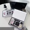 Luxo High End Designer Box Makeup Set 15ml Perfume Batons Eyeliner Mascara Foundation 6pcs com caixa Lips Cosmetic Kit para Mulheres Presente Entrega Rápida