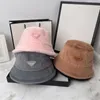 Moda moda balde chapéu de luxo bonés chapéus mens imitação de pele de vison bonés carta balde chapéu designer das mulheres dos homens unisex gorros inverno bonnet