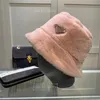 Włosze PRDAA Oryginalne standardowe luksusowe designerskie czapki czapki marka snapback damskie kapelusz moda tenis czapki plażowe czapki szerokie grzbiety czapki zimowe elegancja kubełko czapki