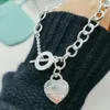 Hot Selling 925 Silver Heart-Shaped Pendant med diamant tjock kedja halsbandspänne i benbenet högre version i2u6