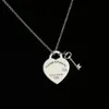 Pendant Necklaces Luxury Brand Pendant Necklace Fashionable Charm 18k Gold Heart Necklace High Quality 316L Titanium Steel Designer Necklace for Womens Jewelry