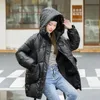 Women's Down Parkas 2023 Vinter Midlängd Bomullsjacka Löst huva förtjockning Keep Warm Fashion Formell Windproect Coat 231023