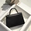 Women Box Leather Handbag 2023 Ny high-end väska andra generationens väska Glossy Box Soft Cowhide One-Shulder Cross-Body Women's Bag Real Leather Bag L L