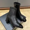 Bottines courtes de créateurs célèbres pour femmes, bottes Martin extensibles d'hiver en cuir véritable à talons hauts, bottes courtes de haute qualité à talons épais, chaussures de luxe pour femmes 35-41