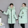 Donsparka's voor dames Mode bontkraag Katoenen jas met capuchon Dameswinterjas Lang Warm gewatteerd puffer Sneeuwkleding Uitloper Dames 231023