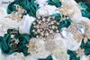 Flores de casamento JaneVini 2023 Bling Strass Cachoeira Buquês De Noiva Verde Escuro Marfim Fita Artificial Em Cascata Bouquet Para Noiva