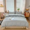 Conjuntos de ropa de cama Udisi Ins Style Bed Linen Stripe Nordic Quilt Funda nórdica Lavable Kit de microfibra suave para niños Ropa de cama para niñas adultas