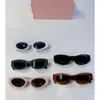 Miumius Designer Sonnenbrille Top -Qualität Mode Luxus Original Neue Sonnenbrille für Männer und Frauen Modeteller Sonnenbrille Katze Eye Metal Flat Long Long