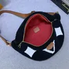 مصمم Bumbag المزدهر Teddy Bum Bag Crossbody Bag Bag Men Winter Winter Fuzzy Belt Bags Women Cross Body Handbag Fanny Pack