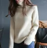 女性用セーター秋/冬のカシミアセーター女性ゆるいハイネックピットウールボトムシャツプルオーバーニット