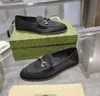 Chaussures plates de qualité supérieure pour femmes, confortables et élégantes, mocassins en soie, mocassins à pampilles, boucle en métal, mules à bout rond, boucle G en cristal