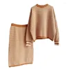Kvinnors tröjor 2023 Autumn Literary Retro Style Striped Sticked Dress Knitwear Hip Skirt Two-Piece Set