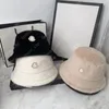 Män designers hink hattar mode lyxfiskare hatt kvinnor vinter varma ull mössor unisex trendig fluffig sunhats grå svart rosa khaki brun vit mössa