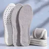 Pièces de chaussures Accessoires Semelles intérieures en peluche chaudes d'hiver pour femmes et hommes, coussinets thermiques épais, Inserts de sport auto-chauffants, bottes de neige en cachemire doux, rembourrage 231024