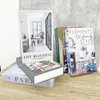 Dekorative Objekte Figuren Nordic Indoor Aufklappbare gefälschte Bücher für Dekoration Couchtisch Aufbewahrungsbox el Model Room Home Decor Libros Decorativos 231023