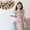 Meisjesjurken Babymeisjesjurk Kleine vliegende mouwen Handgeschilderde katoenen kleding met bloemenprint