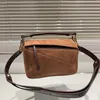 Umhängetasche aus Wildleder, Designer-Tasche, Handtasche, hochwertige Umhängetaschen, Damen-Einkaufstasche, geometrische Puzlebag, Luxus-Tragetasche mit Griff, kleine Handtasche 231015