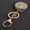 Keychains Chip Stone Turkos runt Orgone Pendant Car Key Chain Ring Reiki Healing Yoga Chakra Keychain Jewelry Gifts For Men Women