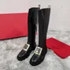 Top Luxury Women Variation Stivali alti Pelle di vitello nera Suola in gomma da salto Stivale lungo al ginocchio Cinturino alla caviglia Lady Knight Booty EU35-41