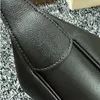 Designer handväska hobo underarmsäck läder mode 2023 höst/vinter båge de triomphe damer axelväska handväska makeup väska stor kapacitet all-match handväska