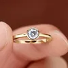 خواتم الزفاف Lnngy 925 Sterling Silver Solitaire Rings 0.5ct Round Cut Cut Bezel Moissanite خاتم الخطوبة للنساء Girls Wedding Jewelry Gift Q231024