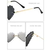 Sonnenbrille Tragbare herzförmige Sonnenbrille Outdoor Wandern Camping Kostüm Cosplay Sonnenbrille Party Brillen Brillen Geschenk