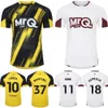 23 24 Maillots de football de l'équipe du club Watfords 37 MARTINS 19 YOUSSOUF 9 RAJOVIC 4 HOEDT 10 LOUZA 24 DELE-BASHIRU 45 ANDREWS 7 INCE 5 PORTEOUS 18 ASPRILLA Kits de maillots de football