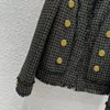 2023 Autunno Giacca scozzese nera Manica lunga con scollo a V Bottoni Giacche doppiopetto Cappotto corto Outwear Z3O231525