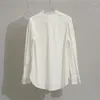 Blusas femininas outono/inverno meia gola alta branco resistente renda bordado plissado camisa superior para mulher