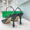 En kaliteli yüksek topuklu ayakkabılar basit flip floplar ayak parmağı ayak bileği kayışları sandal stiletto topuklar elbise ayakkabıları 9.5cm lüks tasarımcı sandal kadınlar yeşil pembe sarı kırmızı