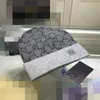 Designer Skull Caps Mode Pointillé Tricoté Bonnet Bonne Texture Cool Chapeau D'hiver pour Homme Femme De Haute Qualité