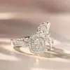 Anelli a grappolo Stile Bowknot Anello con diamanti da laboratorio femminile Anello in oro bianco riempito Bijou Fede nuziale di fidanzamento per le donne Gioielli da festa nuziale