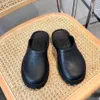 Unisex Luxury Designer Sandal Woman Man Shoe Slip-on 평평한 천공 고무 두꺼운 고무 두꺼운 플랫폼 Sandale Foam Lug Sole interlocking Cut-out Beach Flat Slide