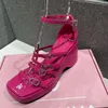 Plataforma Sandálias de fivela de fivela de plataforma Coração de calcanhar de pé alto bombas de sapatos femininos sandalias mujer v 58 s