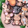 靴部品のアクセサリー卸売100pcs pvc動物ライオンタイガーエレファントベアアライグマモンキーツリーマウスガーデンチャームチャームバックルデコラットdhjrb