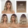 Wigs Brown Ombre Synthetische pony Vrouwen Ash Blond Long Natural Wavy Hair Wig Daily Cosplay Gebruik hittebestendig