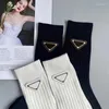 Women Socks Triangle Label diseñador de marca Sock Europe Bordery Bordery Luxury Algodón Sexy Cálida Fashion