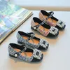 Sneakers Spring Autumn Childrens Princess ShoesKorean Girls Leather Shoes with Soft Soles Perfect for Performances 231024