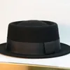 Basker brittiska ull fedora hattar för kvinnor män höst vinter panama fest bröllop jazz mössa