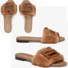 Baguettes de inverno chinelos de pele quente apartamentos de couro flip flop baguette sandália verão sapatos de marca de luxo praia deslizamento em sola de borracha lã baguette-logotipo com caixa 35-43