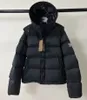 Veste de créateurs masculine Winter Windproof à l'épreuve du vent trois en un peut être une veste détachable gilet tout-en-un S-5xl Taille asiatique Couple de couple Nouvelle tenue