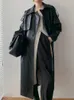 Женский модный длинный плащ из искусственного меха в стиле ретро 2023, осенняя тонкая куртка из искусственной кожи, свободная однотонная черная 231025