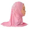 Этническая одежда H040 Розничная торговля Мусульманские маленькие девочки Полное покрытие Хиджаб Эластичный однотонный нижний шарф Исламские шляпы Тюрбан Шапки Повязка на голову Капот Шарф Шаль