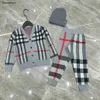 Survêtements pour bébé frère et sœur, costume tricoté, taille 100 à 160, trois pièces, rayé croisé, col en v, cardigan, pantalon, chapeau, Oct25, nouvelle collection