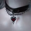 Naszyjniki wiszące w gotyckich ciemnoczerwonych skórzanych naszyjnik dla kobiet uroków Choker Cosplay Jewelry Akcesoria Prezenty