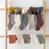 Barnstrumpor 5pairs baby strumpor födda baby boy strumpor 0-1-3-8y barn Pure Cotton Spring Autumn Fadeless Soft Children's Socks for Girls 231025